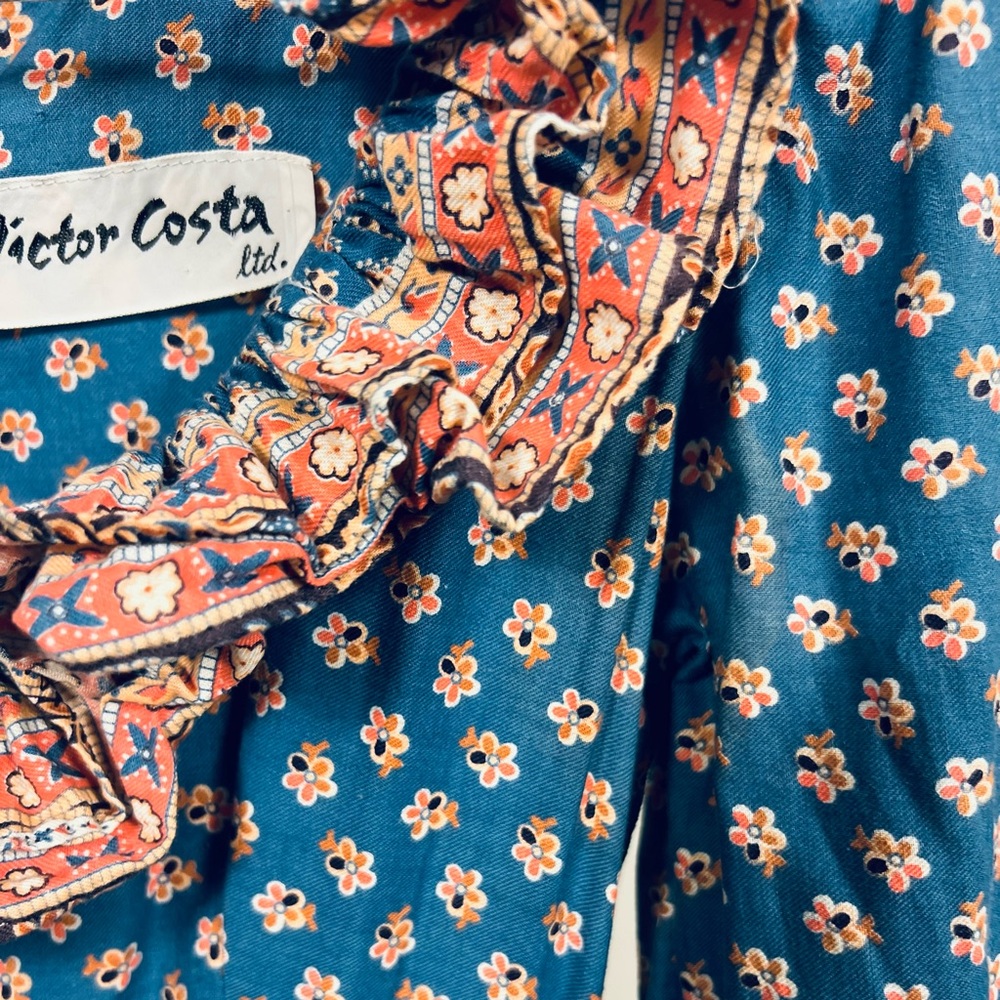 Vintage 1970s Victor Costa Prairie Maxi Dress – Floral Bandana Print – Small